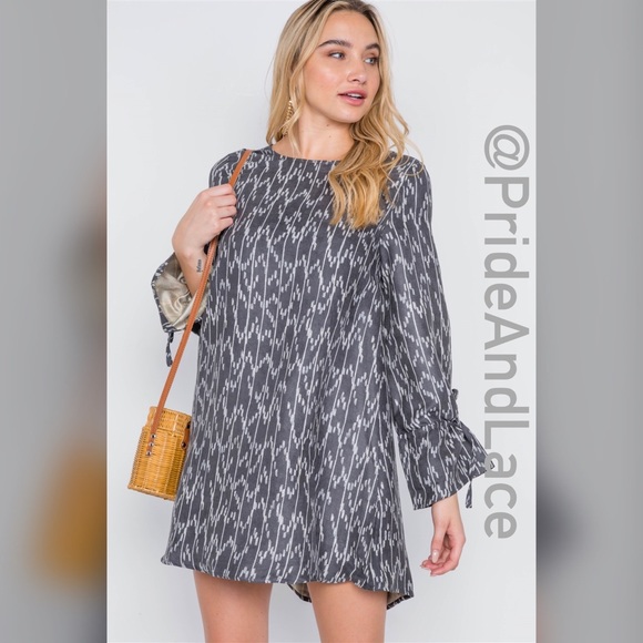 LAST1️⃣✨Charcoal/Black Long Sleeve Abstract Dress✨ - Picture 2 of 4